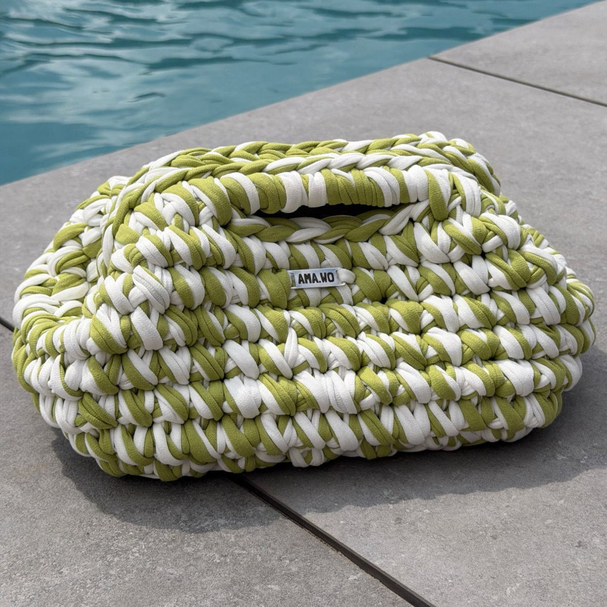 Sac Kumo crocheté main, vert et blanc