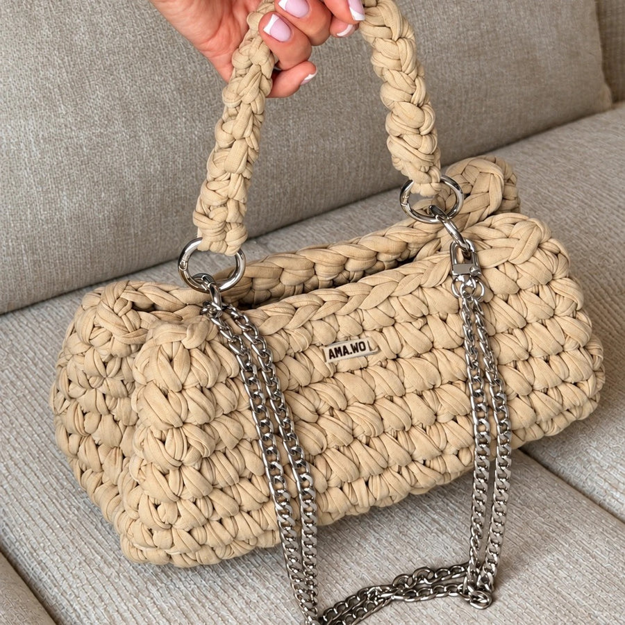 Sac Umi crocheté main, beige, avec chaîne argentée